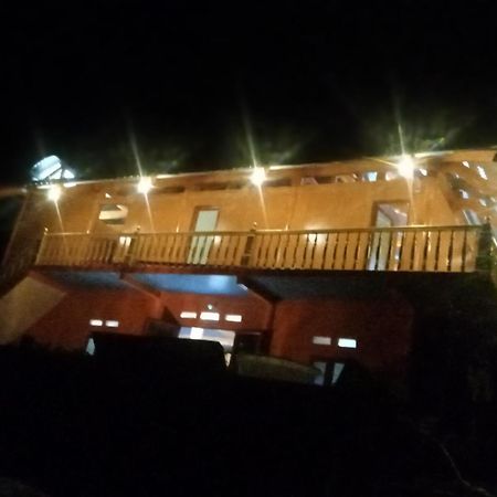 Cong Troi Homestay Ха Жианг Екстериор снимка